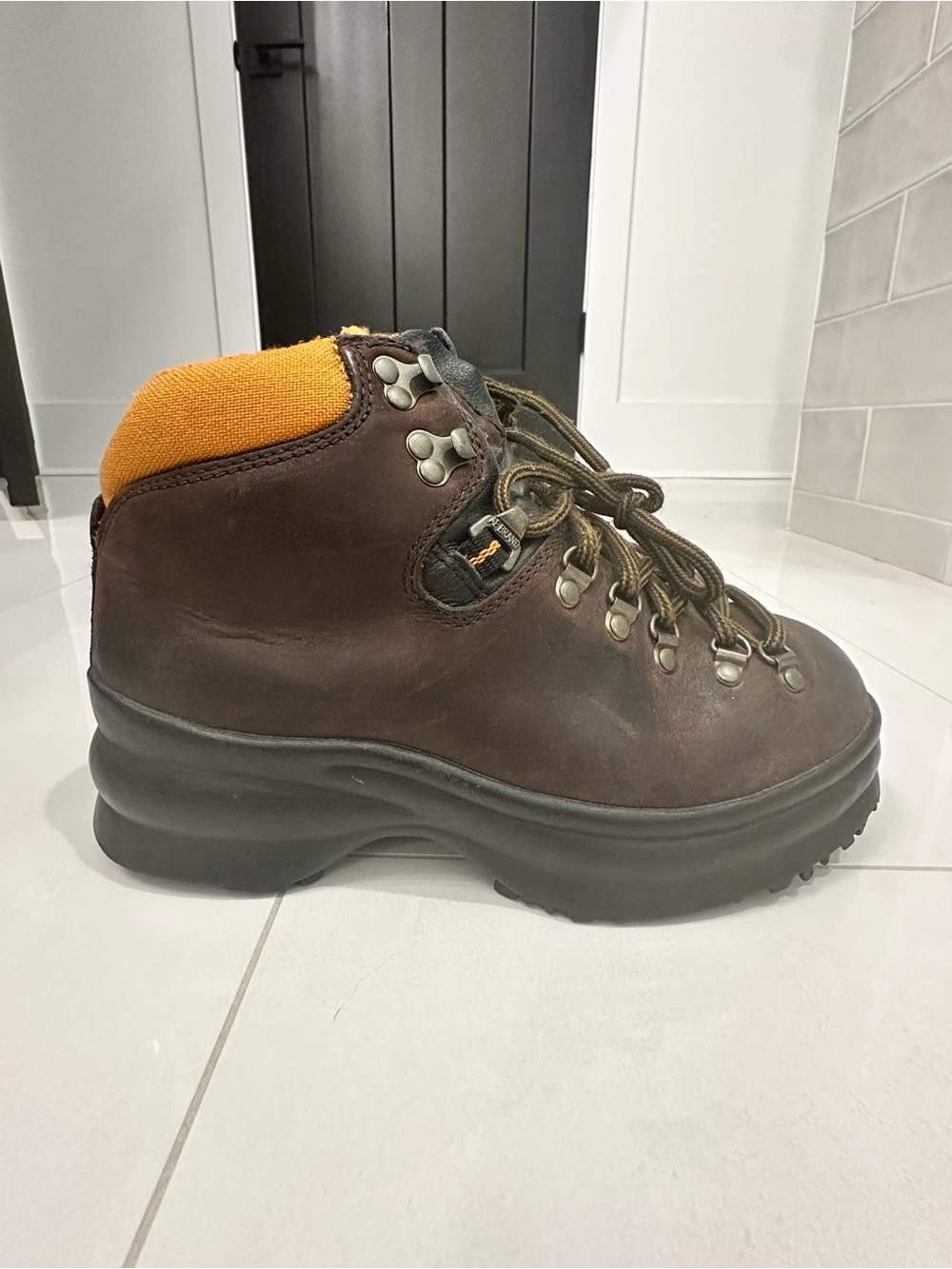 Vintage Y2K 90’s American Eagle Brown Leather Hiking Boot with Orange Collar